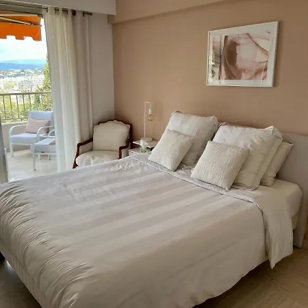 Au Calme, Dans La Verdure, Vue Panoramique Sur Cannes Apartamento Le Cannet